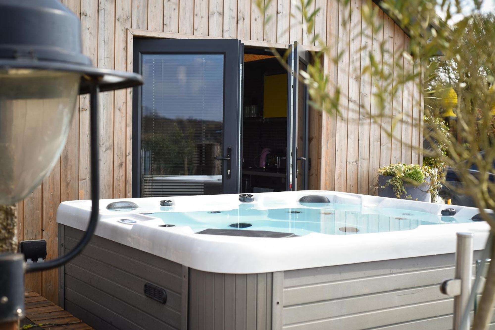 Air Maison - The Cow Shed Wow Factor Countryside Retreat Westbourne  Bagian luar foto