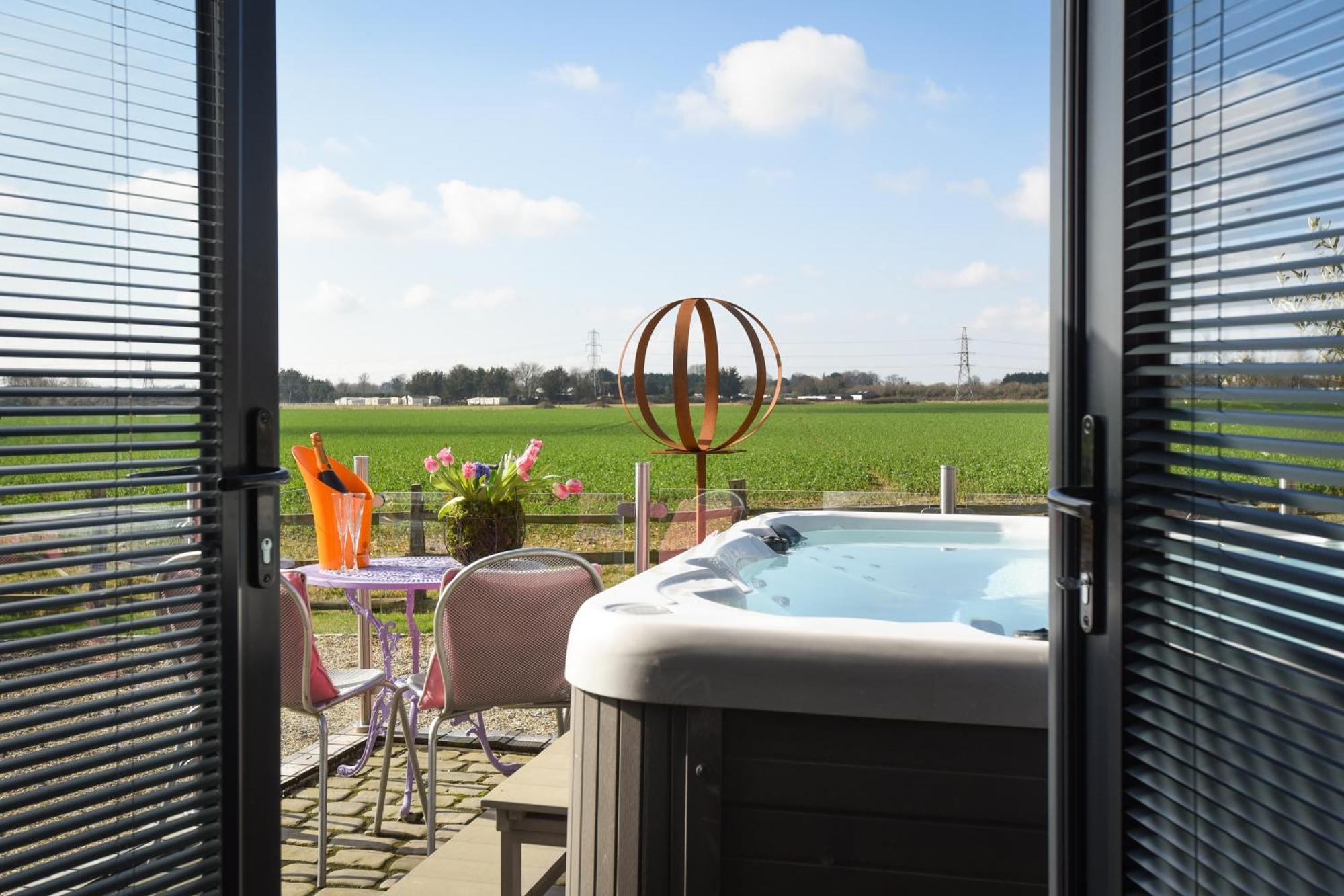 Air Maison - The Cow Shed Wow Factor Countryside Retreat Westbourne  Bagian luar foto